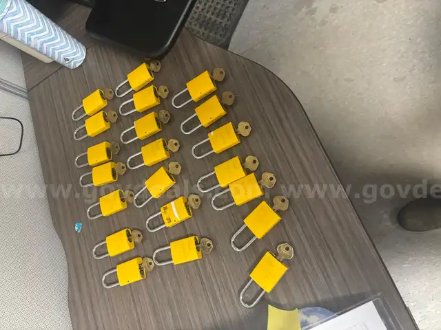 Lot of 21, Yellow Master Pro Series 6835 LOTO Locks