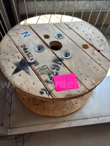 Wooden Reel 24&#x201D; Diameter x 14.5&#x201D; High