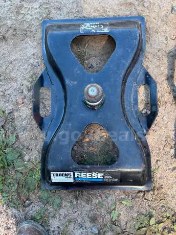 Gooseneck Plate *no mounting kit*