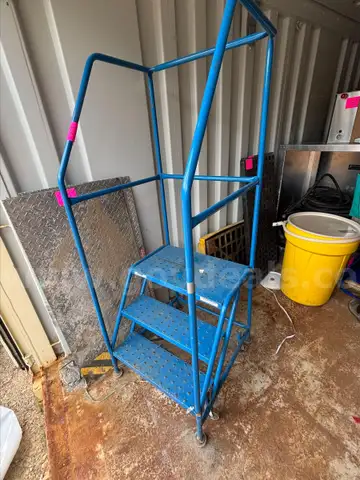 Canway Rolling Ladder