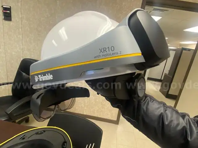Lot of 4, Trimble XR10 with Hololens 2
