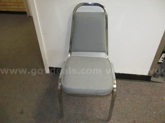 Lot of 4 grey side chairs