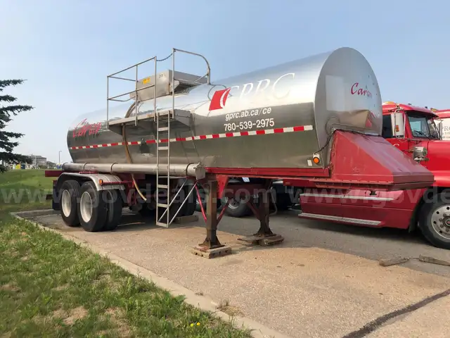 1993 Bedard Tanker Trailer B-Train With Stainless Steel Wrap