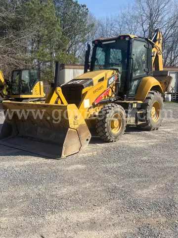 CAT 420F2 Backhoe