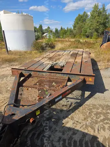 1997 Beaver Tail Tri-Axle Float Trailer