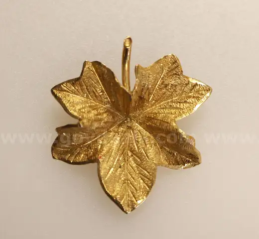 14K Yellow Gold Maple Leaf Design Pin/Brooch, 12.6 Grams