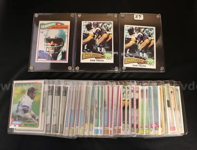 33 Assorted 1970&#x27;s &#x26; 1980&#x27;s Topps Football Cards, Mostly Rookie Cards