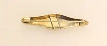21K Yellow Gold Filigree Design Brooch With Turquoise Stones, 5.0 Grams