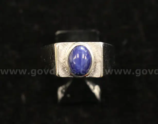14K White Gold Ring With Blue Star Sapphire, 7.2 Grams