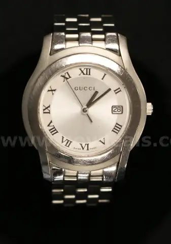 Men&#x27;s Gucci Wristwatch With Stainless Steel Band