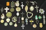 Approximately 1185 Pieces Of Costume/Fashion Jewelry