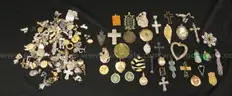Approximately 1185 Pieces Of Costume/Fashion Jewelry