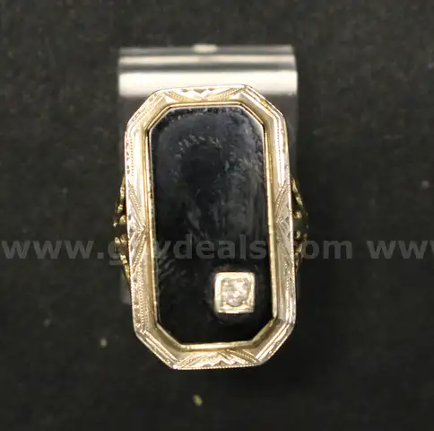 Vintage 10K White Gold Ring With Black Stone &#x26; Diamond, 4.1 Grams