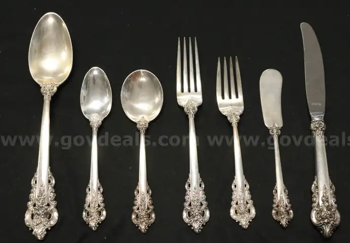 39 Pieces Of Wallace Silver Grande Baroque Flatware Set, 2221.5 Total Grams