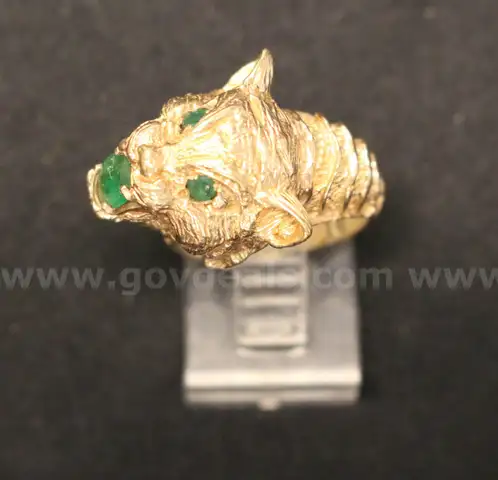 14k Yellow Gold Tiger Head Ring with Green Stones, 13.4 Grams