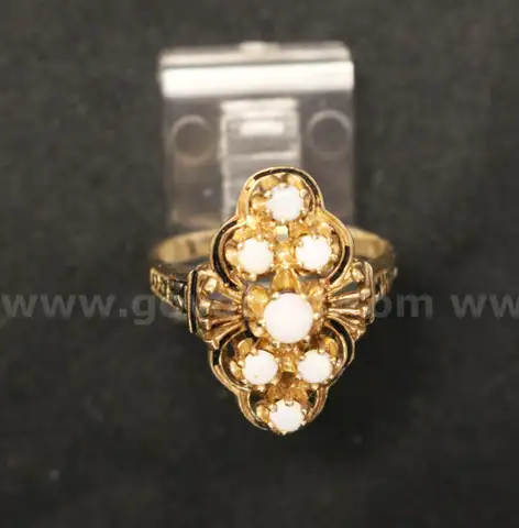 10k Yellow Gold Opal Cluster Design Ring, 4.5 Grams