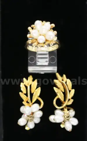 14k Yellow Gold Baroque Pearl Cluster Design Ring and Earrings, 13.7 Grams Total