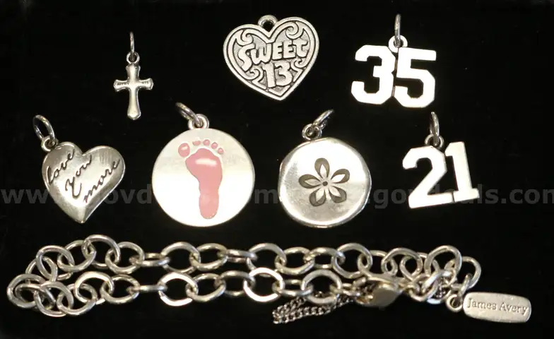 Sterling Silver James Avery Forged Link Charm Bracelet With 7 Charms, 25.4 Grams