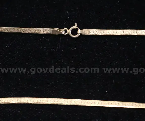 14K Yellow Gold Herringbone Design Necklace, 4.5 Grams