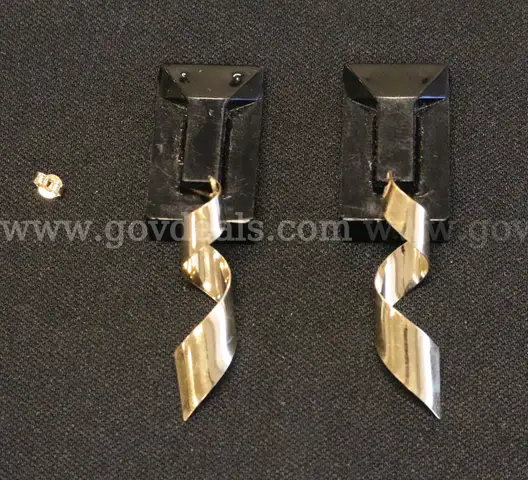 14K Yellow Gold Spiral Design Dangle Earrings, 1.3 Grams