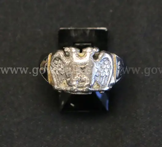 14K White Gold Mason Design Ring, 9.1 Grams