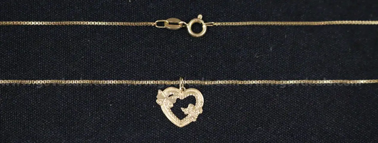 14K Yellow Gold Box Link Necklace With Heart Pendant, 3.1 Grams