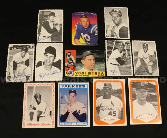 30 Assorted Vintage Baseball Cards