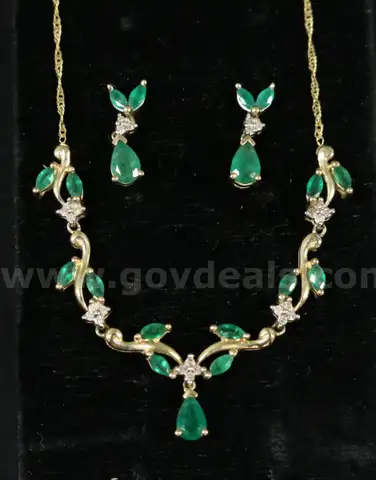 10K Yellow Gold Necklace &#x26; Earring Set With Green Stones &#x26; Diamonds, 5.5 Grams
