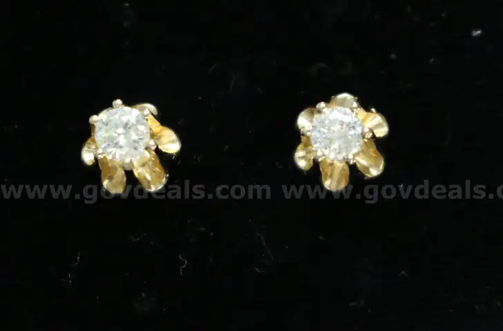 14K Yellow Gold Diamond Stud Earrings, 2.2 Grams