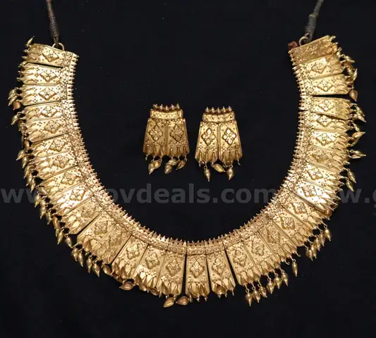 18K Yellow Gold Drop Down Choker Wedding Design Jewelry Set, 46.8 TGW