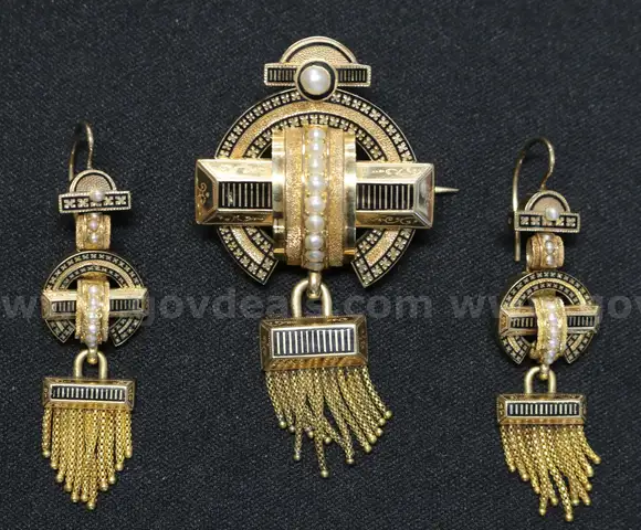 14K Yellow Gold Tassel Design  Brooch &#x26; Earring Set With Pearls, 21.4 Grams