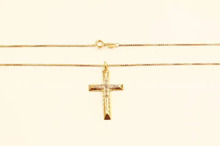 18k Yellow Gold Box Link Necklace and Cross Pendant with Diamonds, 6.7 Grams