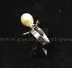 14k White Gold Ring with Baroque Pearl and Diamonds, 5.6 Grams