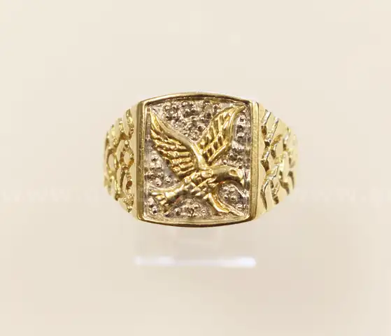 10k Yellow Gold Nugget and Eagle Design Ring with Diamonds, 5.7 Grams