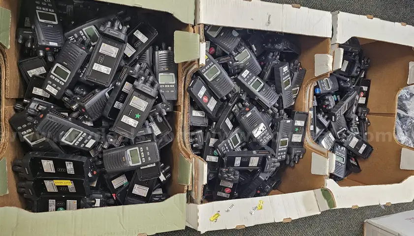 One LOT of 245 Harris P5400 P25 UHF Two Way Radios - NO RESERVE