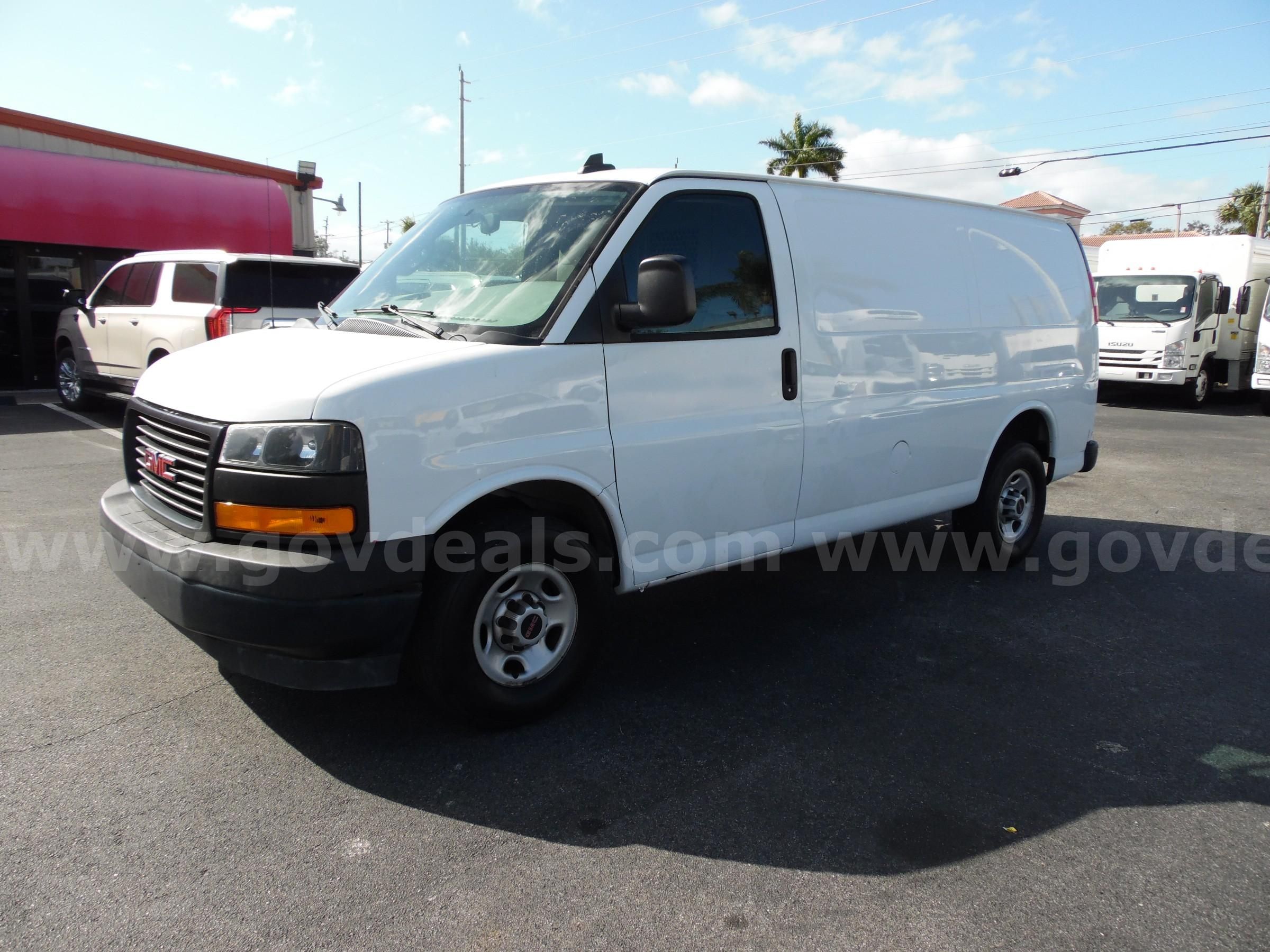 Photo of a 2018 GMC Savana