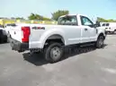 2017 Ford F-350 Pickup Truck 4WD 4X4