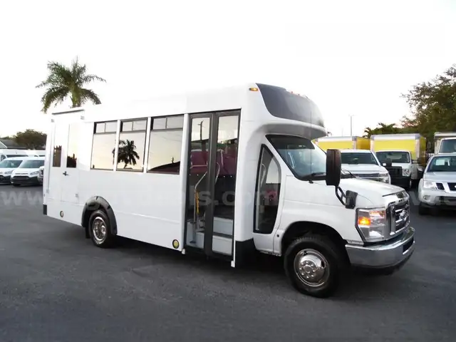 Ford E350 Passenger Shuttle Bus Wheelchair Bus
