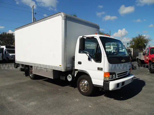 Chevrolet W3500 Box Truck W/Liftgate