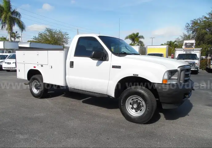 Ford F250 4X4 Service Truck 4WD  60,739 Miles
