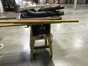 Saw table