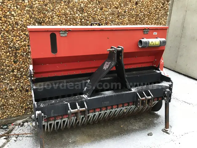 Redexim Verti- Seeder 1575