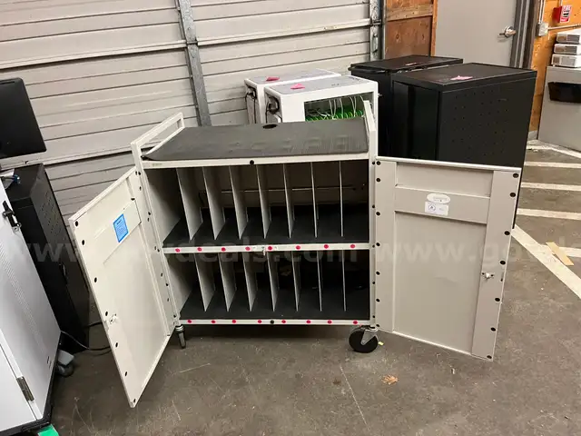 Bretford Charging Cart