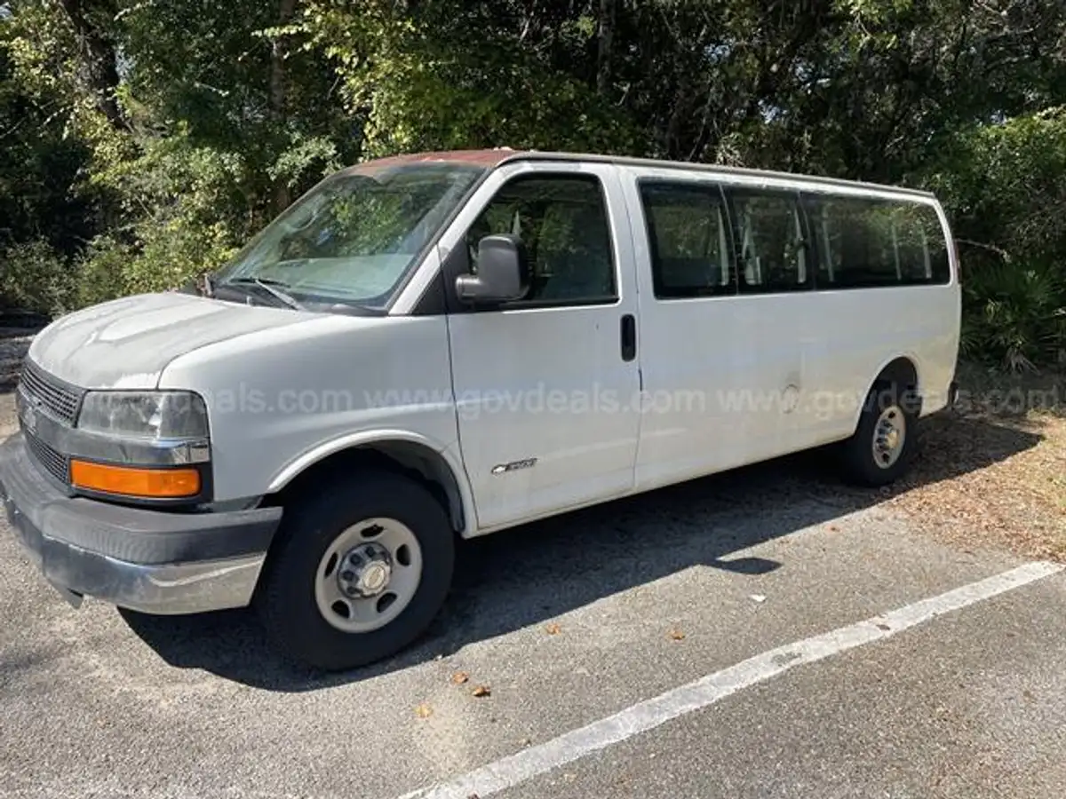 2004 Chevy Express Van 3500 15 passenger van AllSurplus