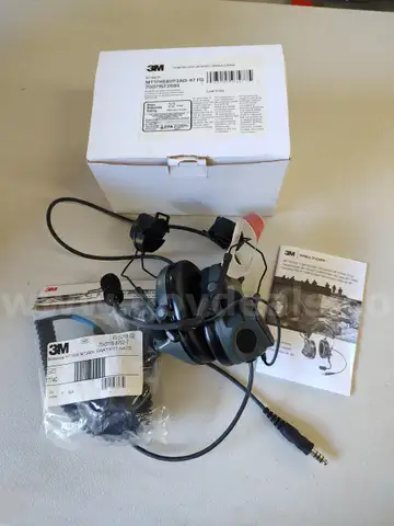 3M COMTAC Headsets and NVG helmet mount