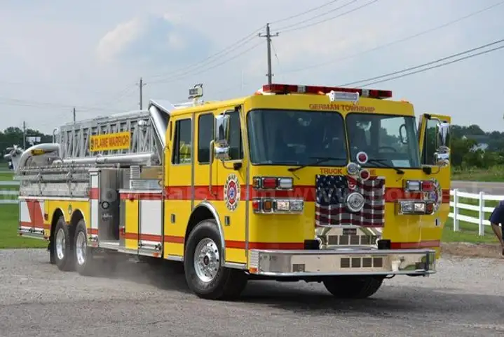 2011 Sutphen 95ft Aerial