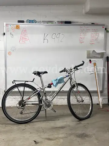 Specialized Rockhopper, 14-Inch Ct