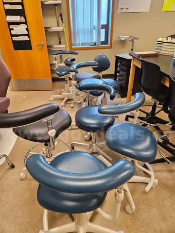 Dental Assisting Chair - Black