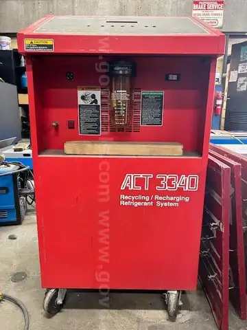SNAP-ON RECYCLING CENTER
