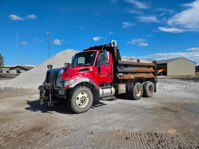 2007 International 7400
